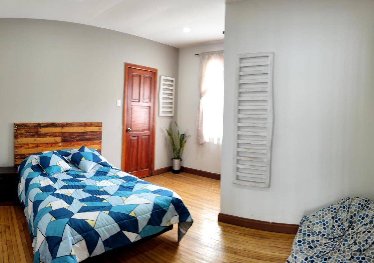 Minka Hostel Quito Zewnętrze zdjęcie