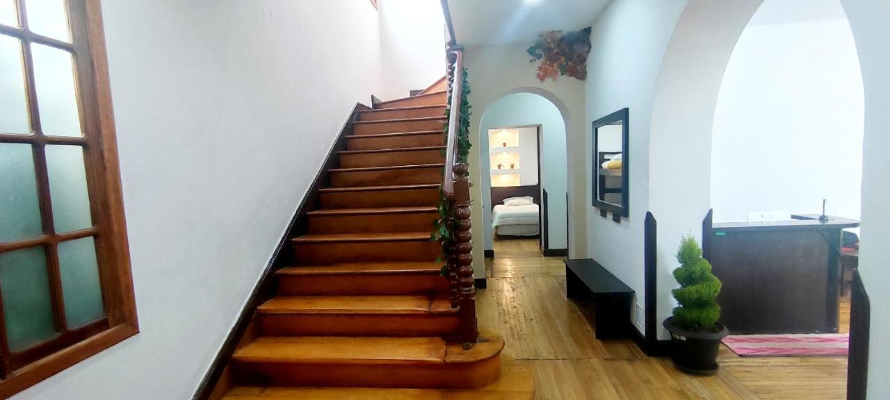 Minka Hostel Quito Zewnętrze zdjęcie